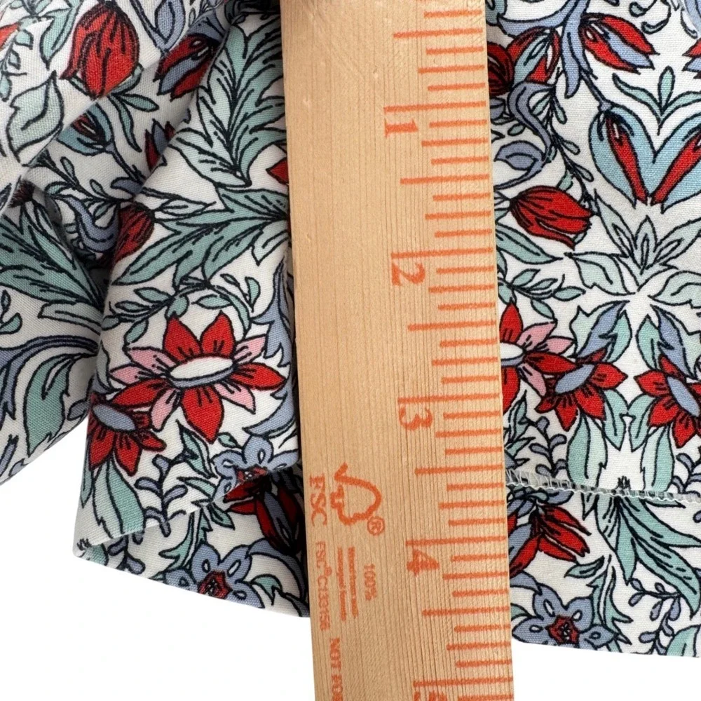 LOFT Womens Floral Shorts Red Blue Green 8 Coastal Summer Preppy Cottagecore - Picture 4 of 4